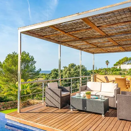 Villa Iris Torret By *